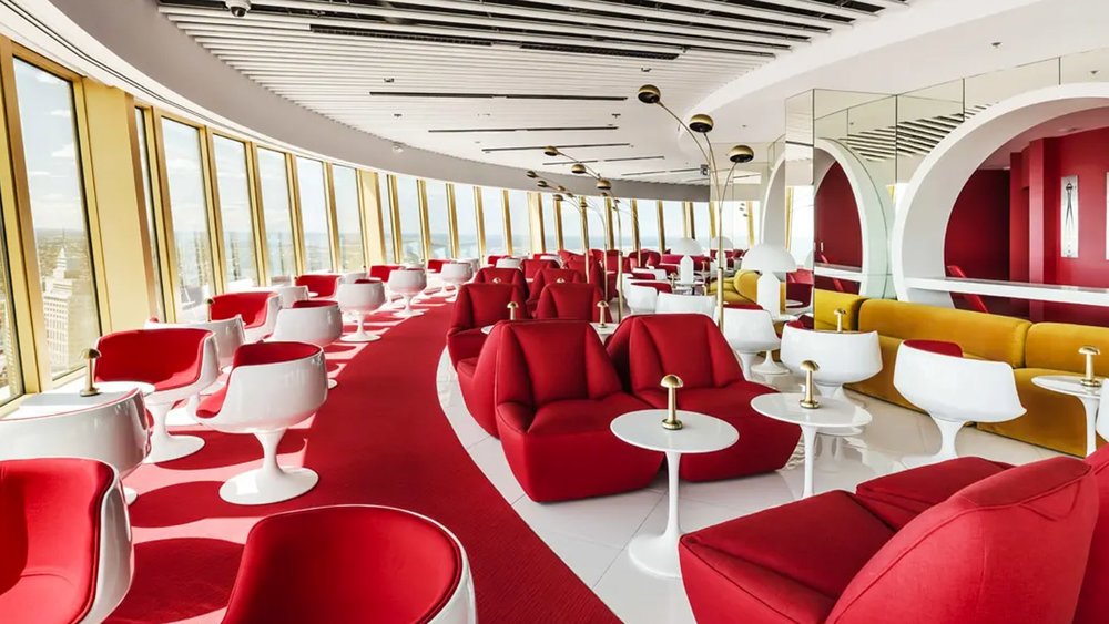 Bar 86 brings Sydney’s seafood from the sea to the sky! Image Credits: Klook