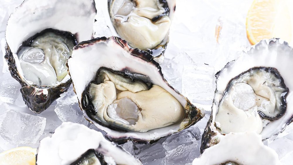 Jumbo Pacific Oysters, anyone? Image Credits: @nicholasseafoodsydney