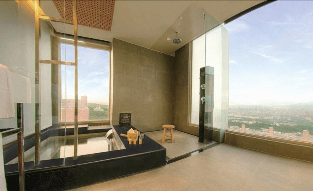 台中清新溫泉飯店 房間浴池