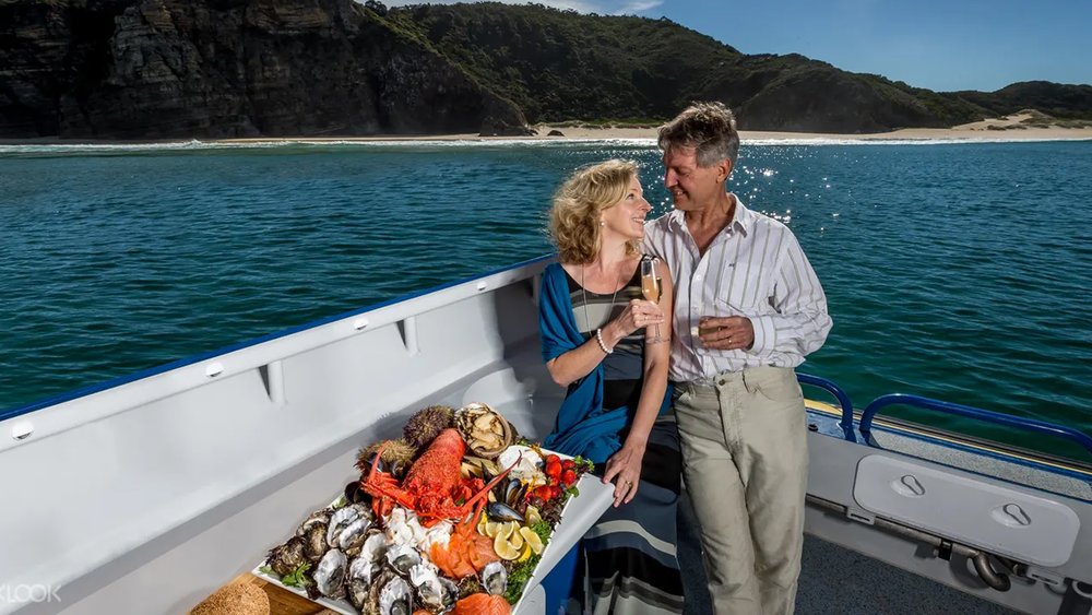 Enjoy a romantic cruise down the Derwent River with your partner.