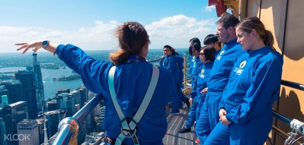 Sydney Tower Eye Skywalk