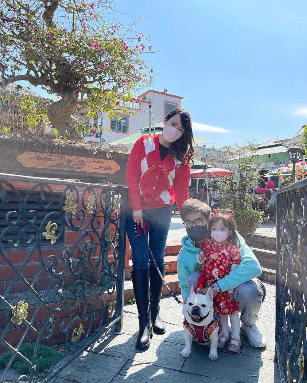 餐廳屬寵物友善,週末時吸引不少愛狗人士帶毛孩來開餐。(Instagram @tung_cc)