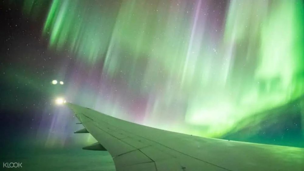 Enjoy this otherworldly view on this Southern Lights flight!