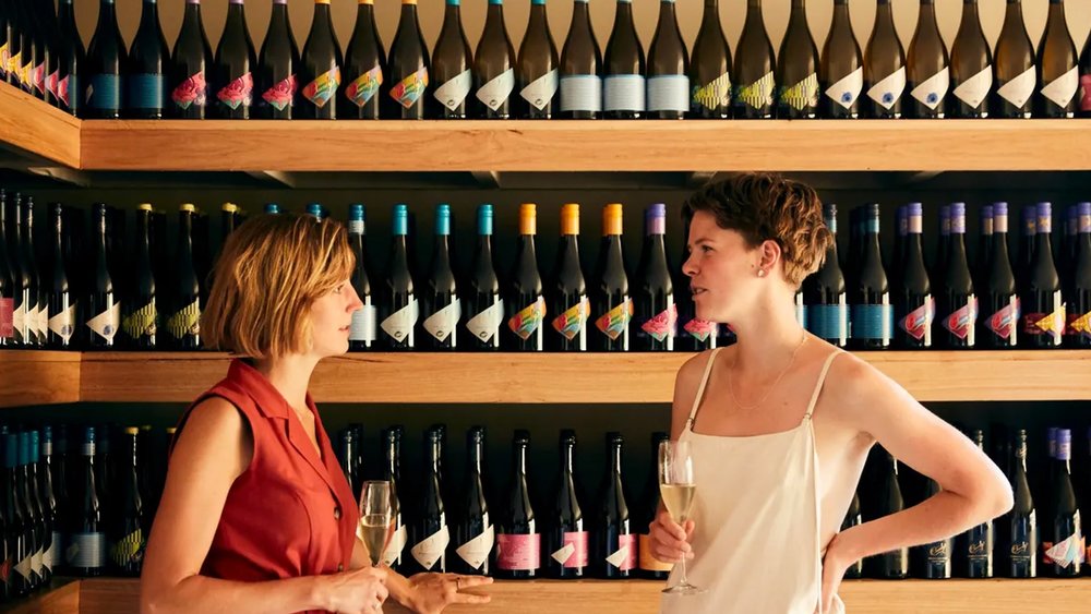Meet fellow foodies and wine lovers during the trip