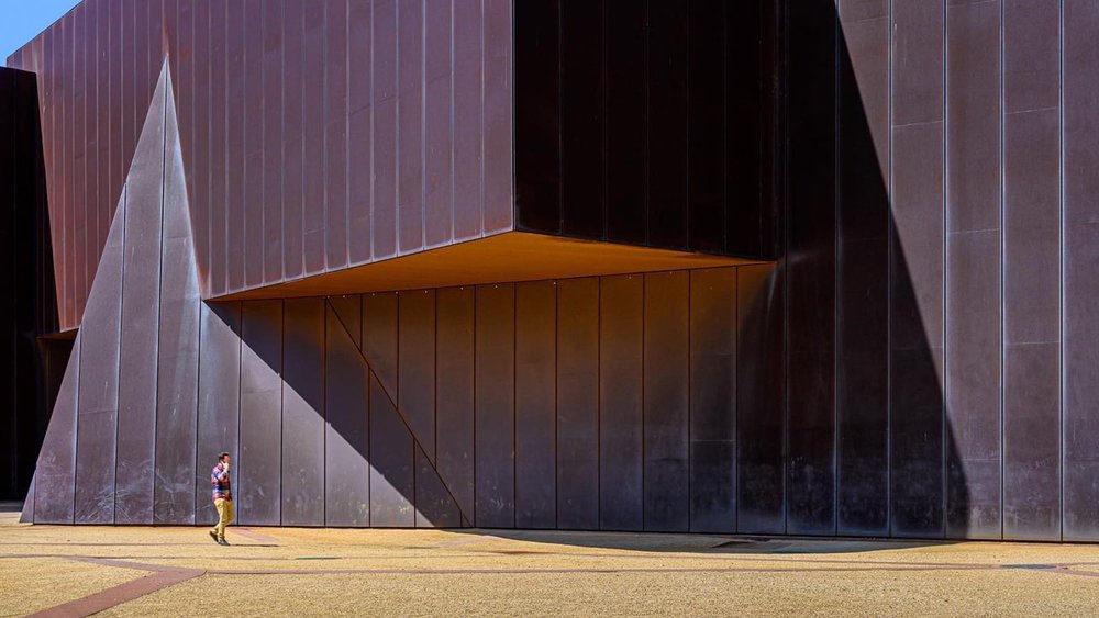 Modern architecture meets contemporary art Image Credits: @mike_hollman