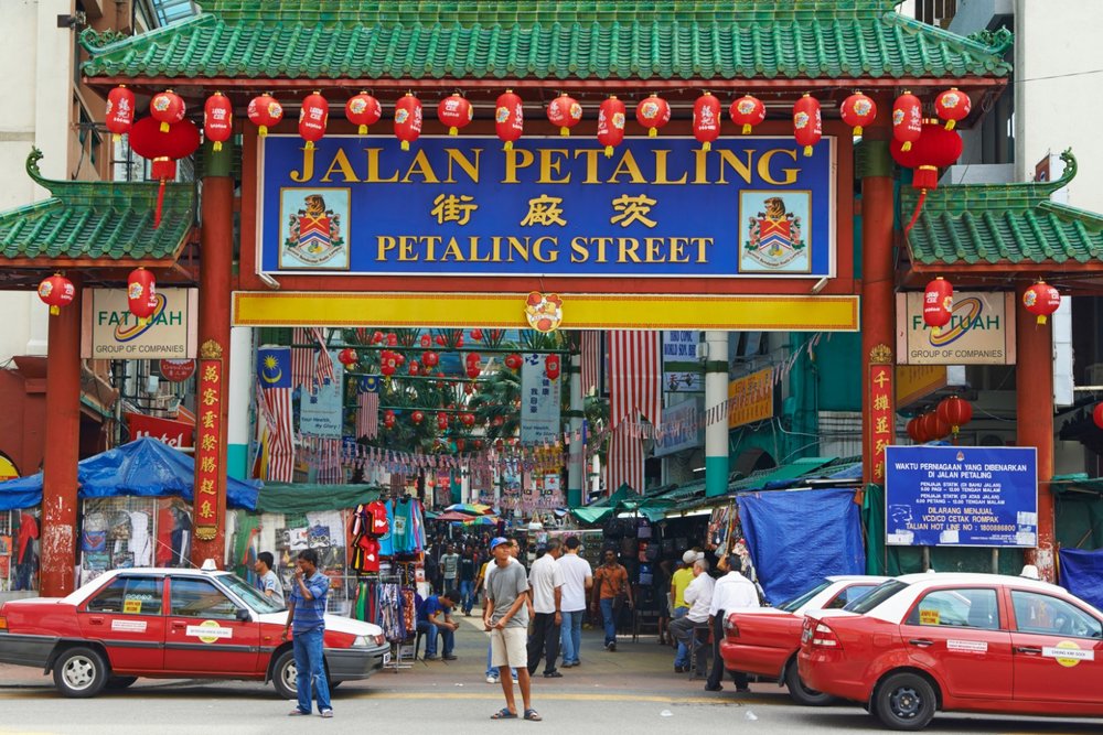 street in kuala lumpur