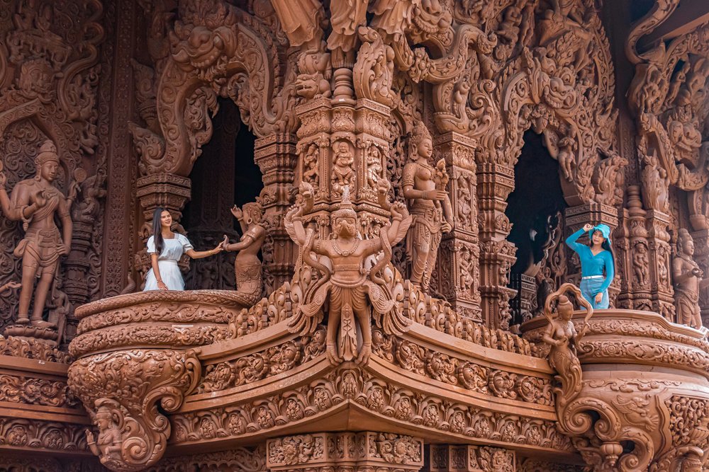 ระเบียงปราสาทสัจธรรม