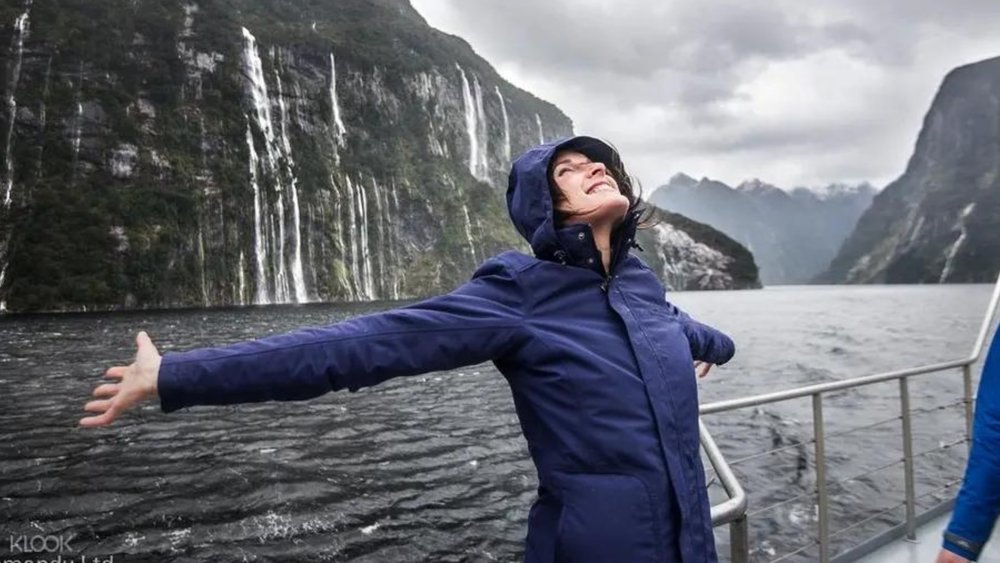Soak up the wonderful nature views at Fiordland National Park!