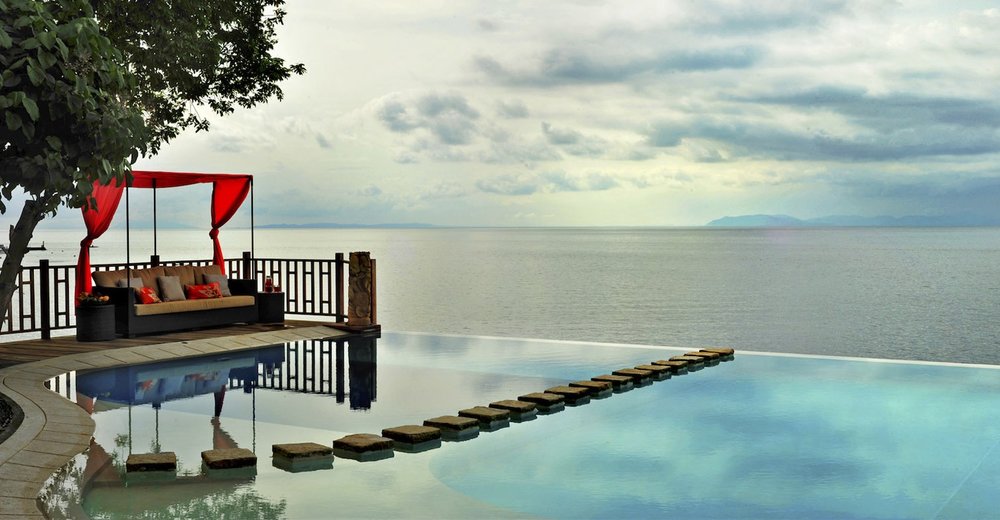 infinity pool with bench