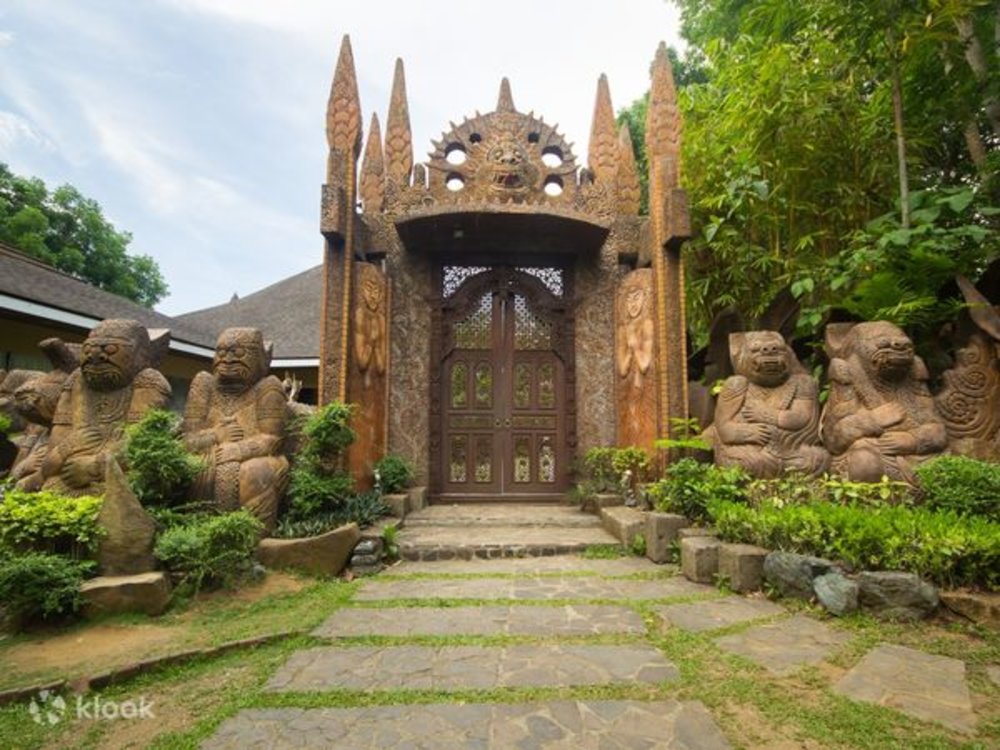 balinese designed resort entrance