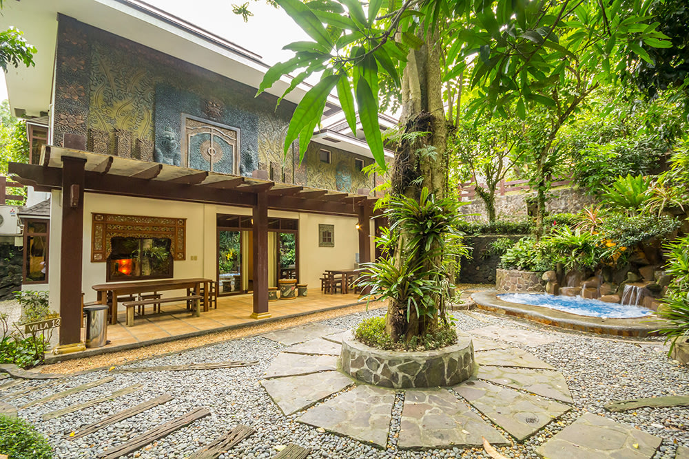 balinese villa exterior