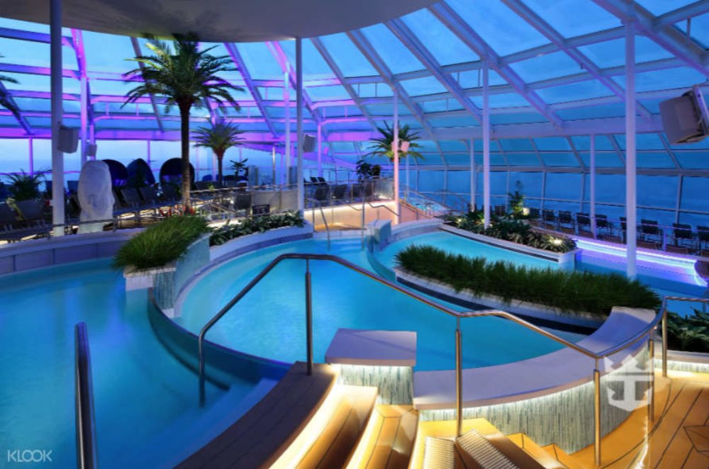 royal caribbean cruise pool