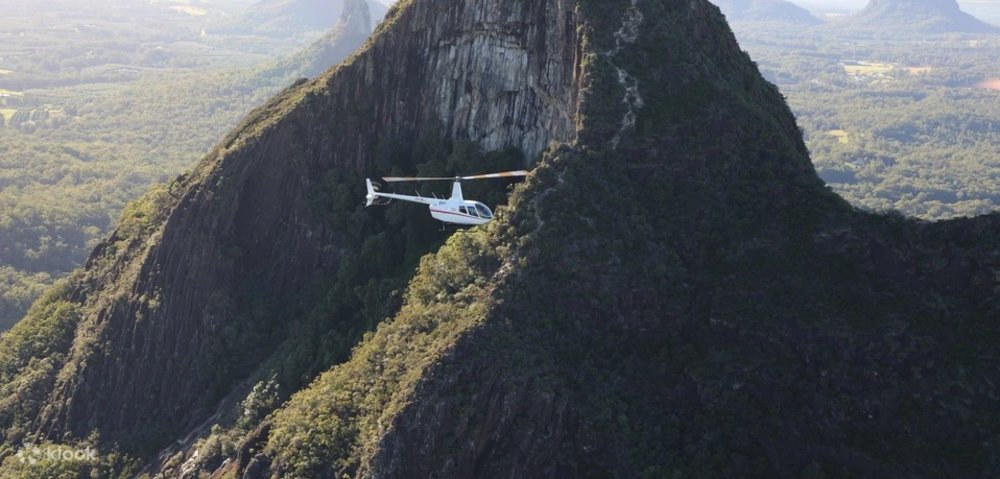 glasshouse mountains