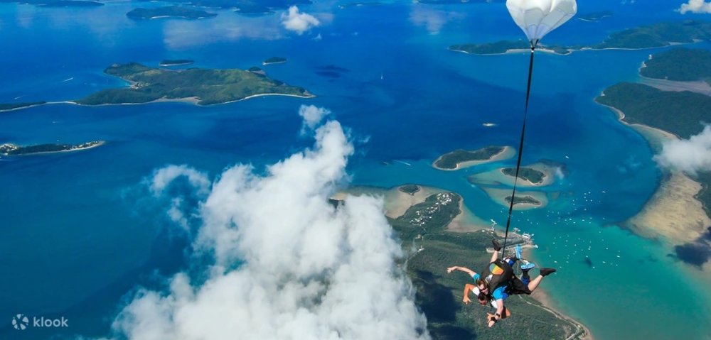 whitsundays skydiving