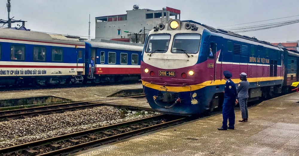 Giá Vé Tàu Hỏa Tại Ga Nha Trang Tham Khảo