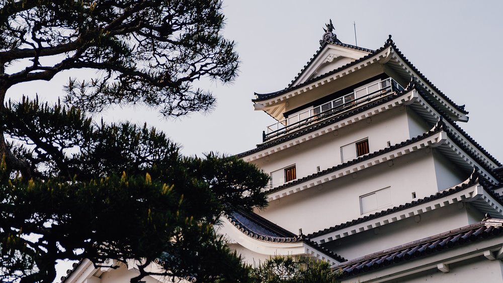 See the Tsuruga Castle in Ichinoseki, one of the jewels of the Tohoku region. Credit: Kentaro Toma on Unsplash