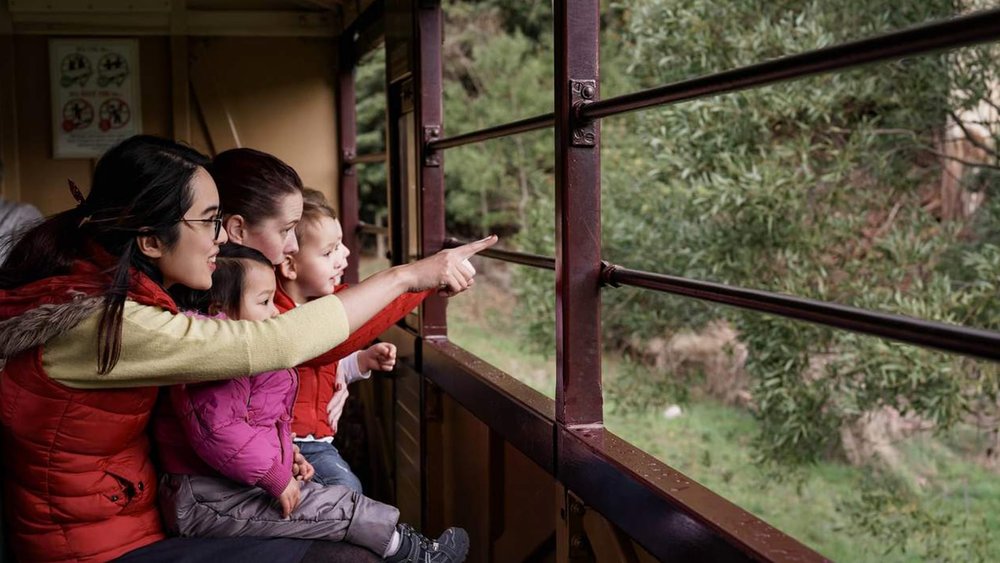Whether you’re commuting or sightseeing, Puffing Billy will definitely bring you joy! 