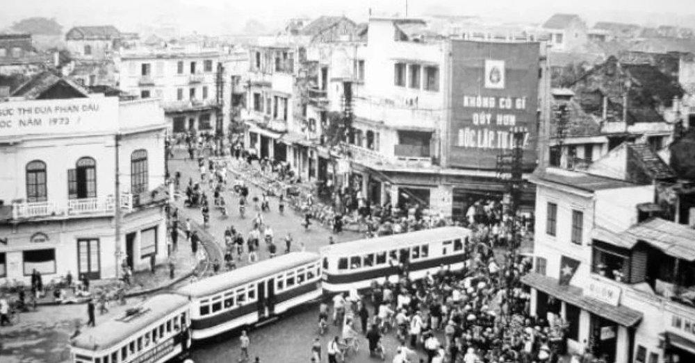 hinh-anh-quang-truong-dong-kinh-nghia-thuc