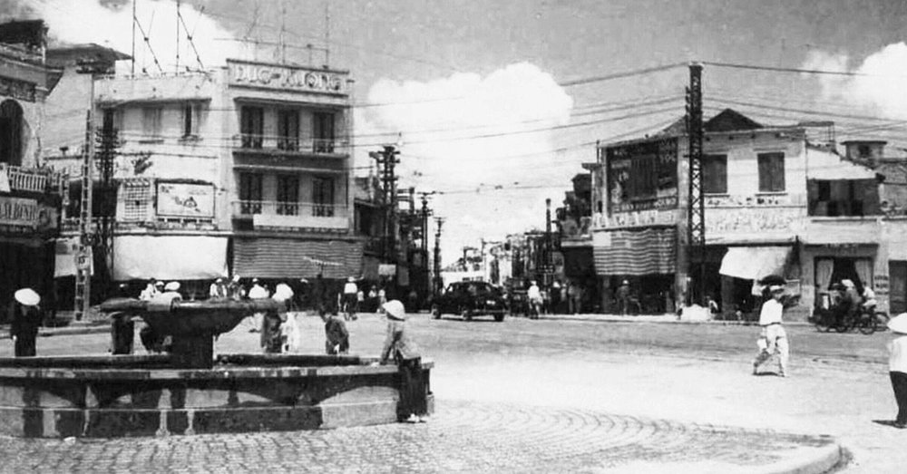 hinh-anh-quang-truong-dong-kinh-nghia-thuc