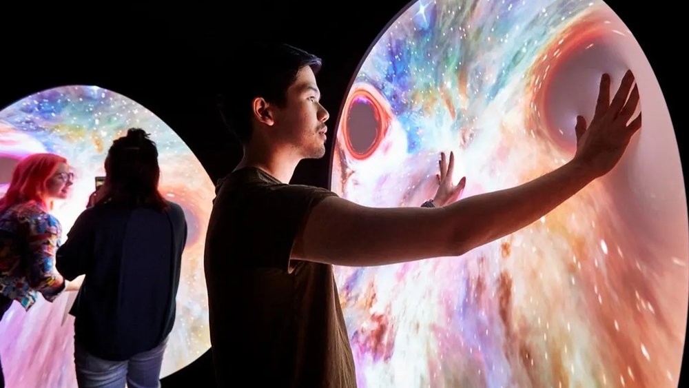 Discover impressive displays like the Tesla Coil and Jacob’s ladder, designed to teach you all about electricity.