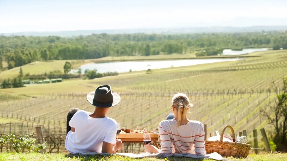 Wine and dine while admiring the beauty of the Brokenback Range.