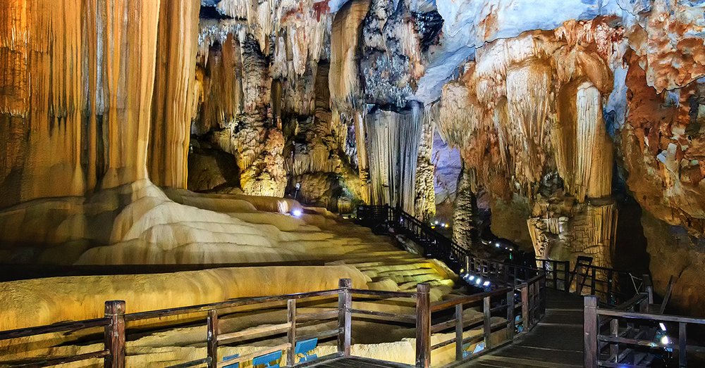 Động Hương Tích