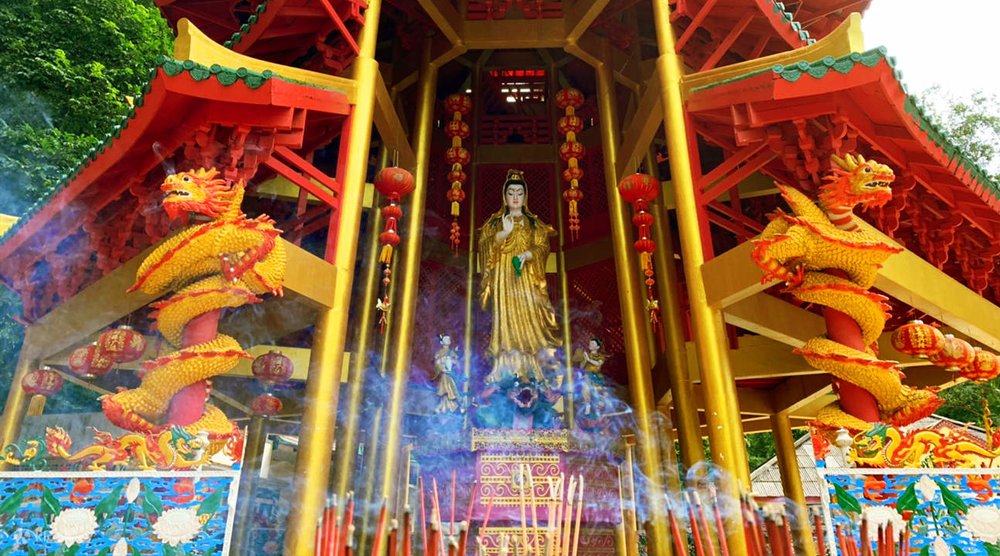 ทัวร์ชมวัดถ้ำเสือและสระมรกตในกระบี่ โดย TTD 2