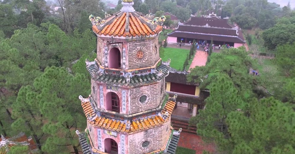hinh-anh-chua-thien-mu