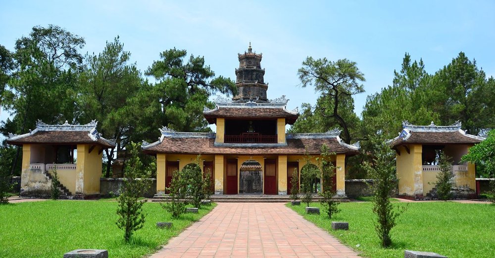 hinh-anh-chua-thien-mu