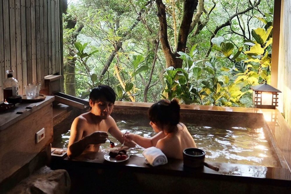 陽明山溫泉：出霧溫泉飯店