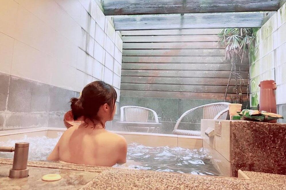 陽明山溫泉：金山八煙會館