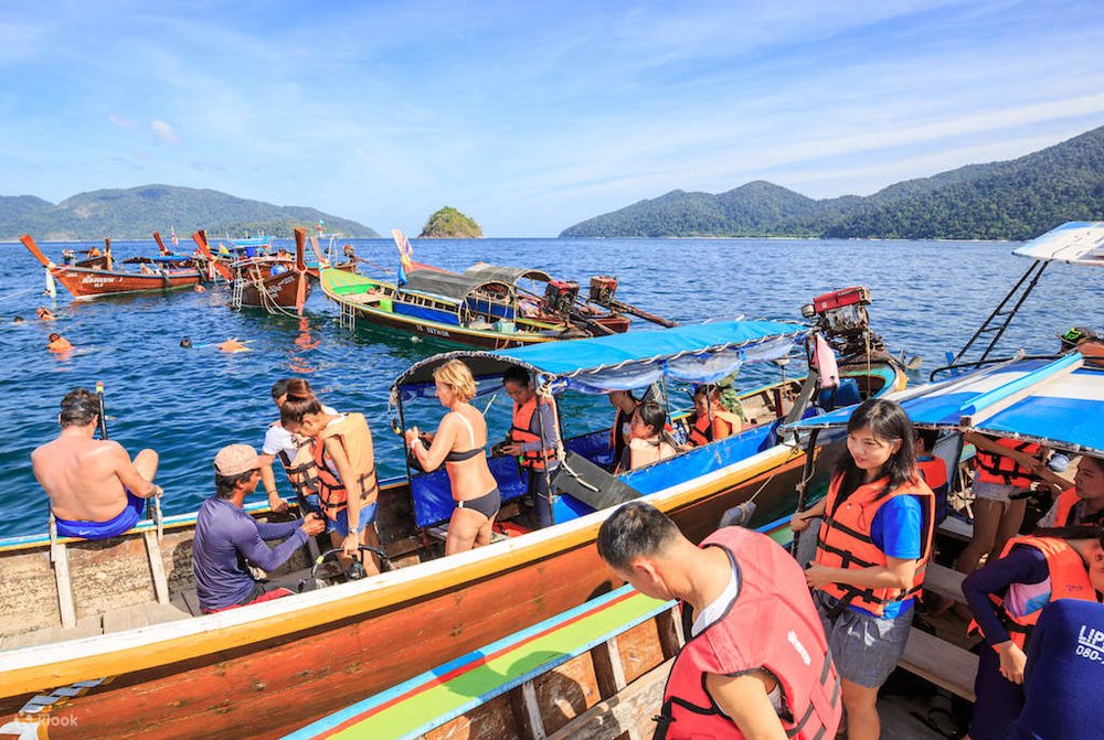 ทัวร์ดำน้ำตื้นซี อีโค ซันเซ็ตและชมพระอาทิตย์ตกที่เกาะหลีเป๊ะโดยเรือหางยาว 3