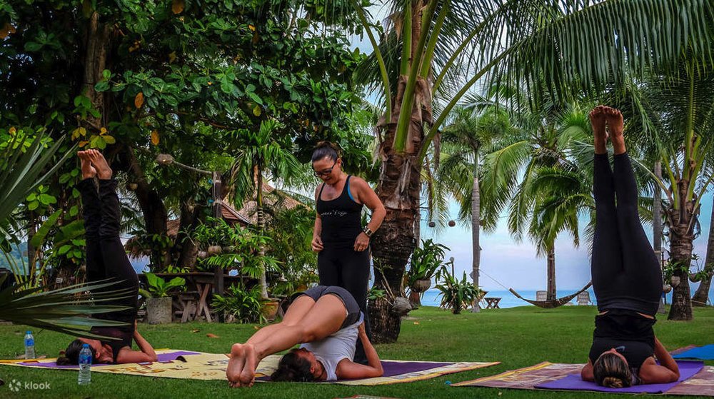 ชั้นเรียนโยคะในเกาะหลีเป๊ะ 3