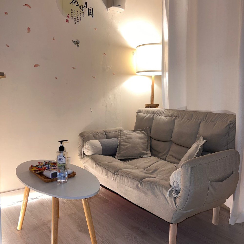 在店內私人空間裡享受優質採耳服務。