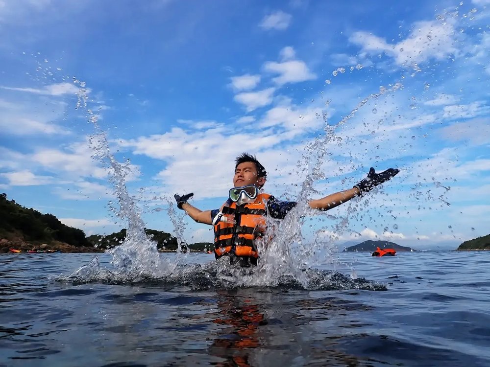 白臘灣一帶沒有救生員,參加水上活動記得要小心安全。 (Instagram @kakiszeto)