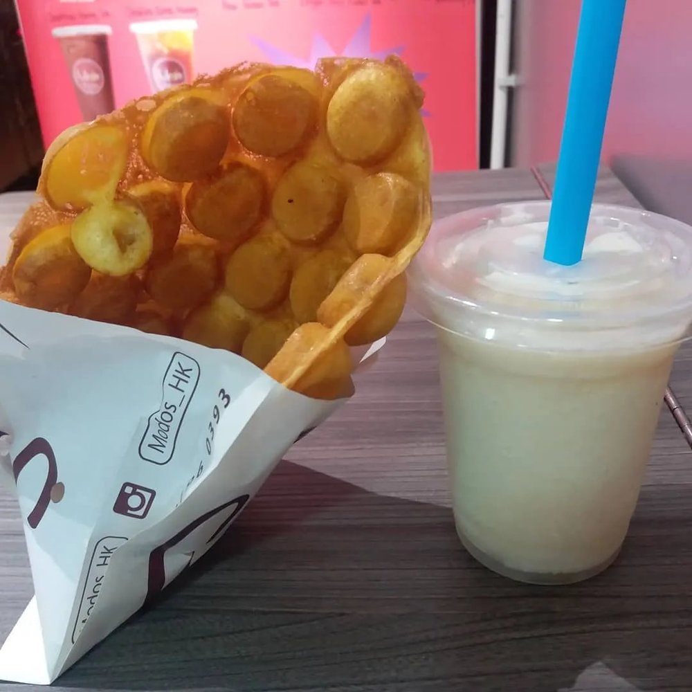 除了雞蛋仔和格仔餅,店內亦設有飲品套餐,其中益力多沙冰是最受歡迎的飲品。(Instagram@penelope_hing)