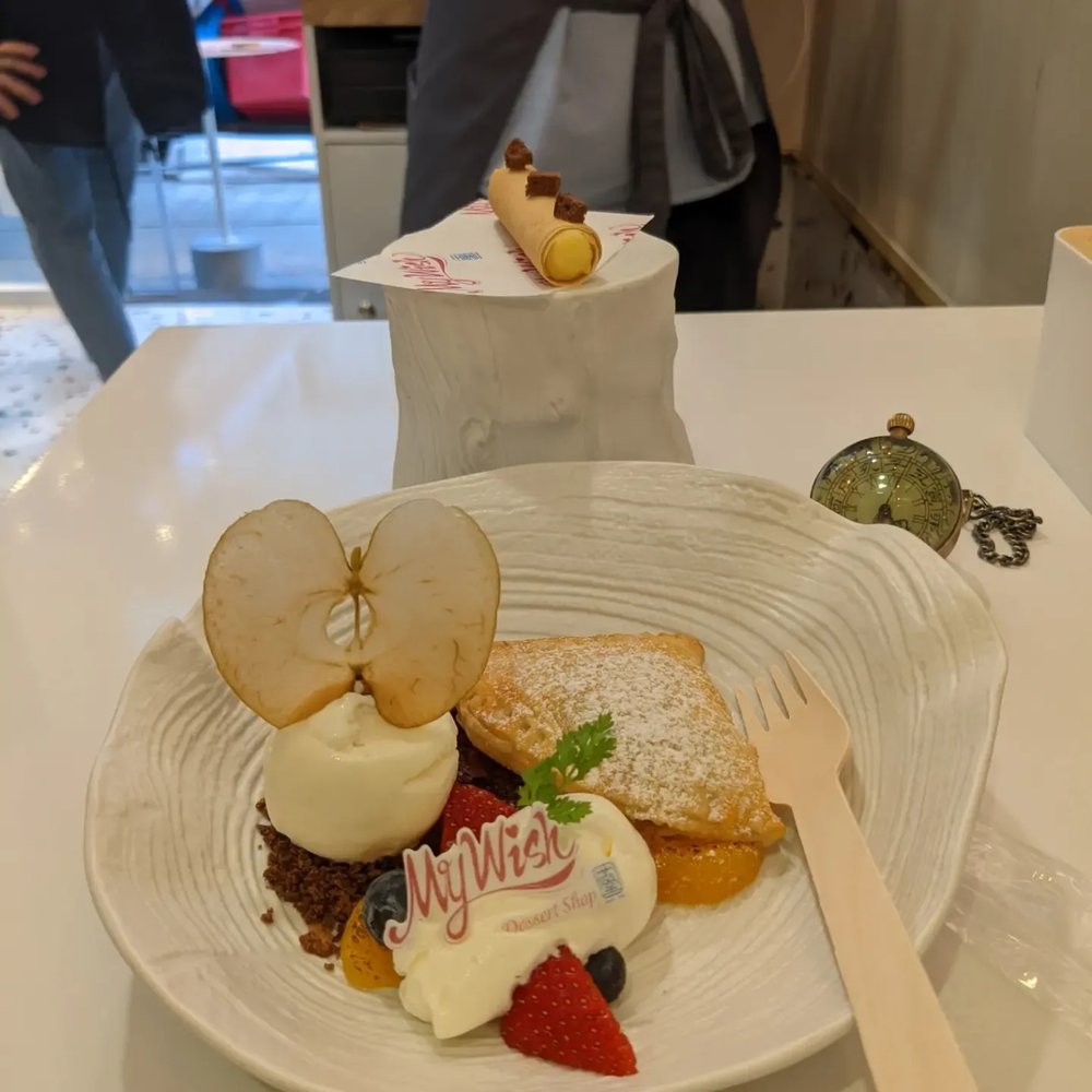 招牌之一的蘋果批配上自家製的雪糕,吃下滿口甜蜜幸福。(Instagram@chaskma)