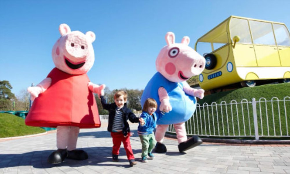 Kids under 1 meter can enjoy the park for free