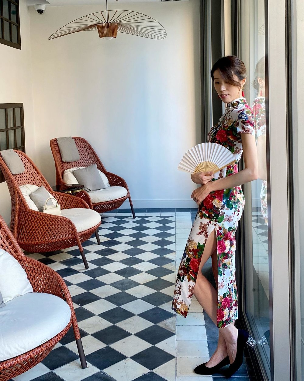 酒店的二樓為展覽廳,吸引不少人專程租借旗袍來拍照。(Instagram@foodiewendyhk)