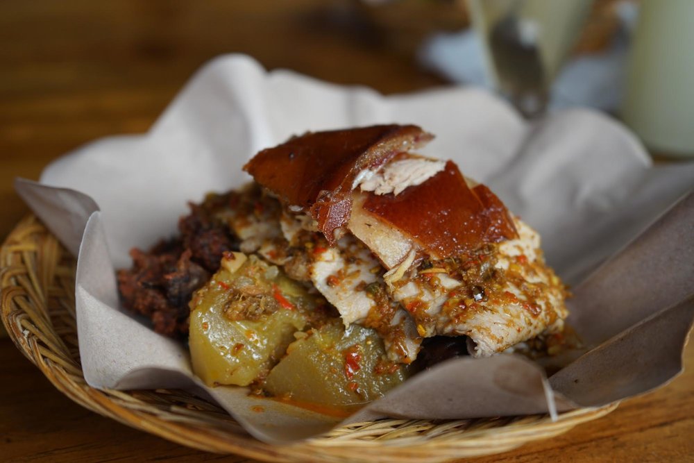 Warung Babi Guling Ibu Oka