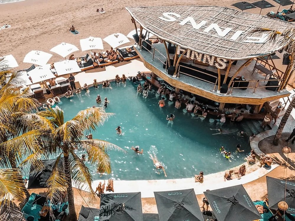 finns beach club bali