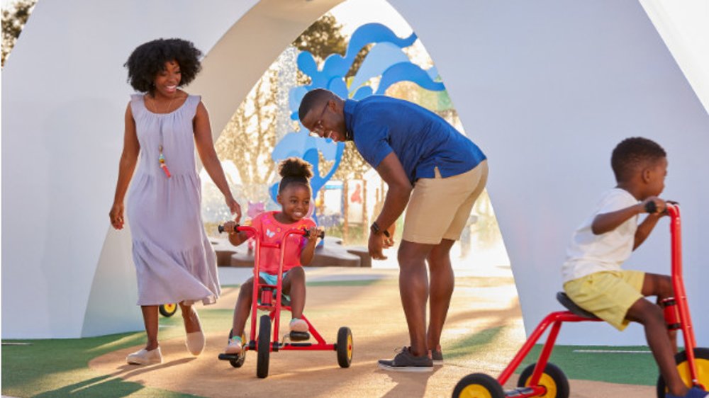 Hop on the wheel of fun with Peppa and George’s bikes and tricycles