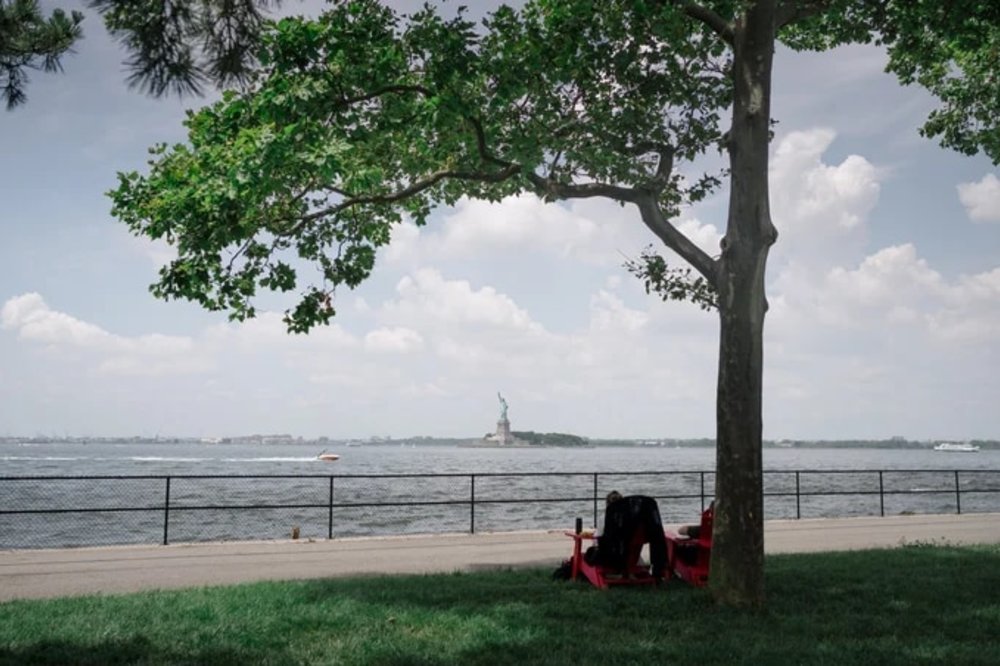 เกาะกอฟเวิร์นเนอส์ (Governors Island)