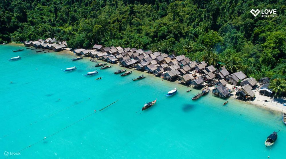 ทัวร์หมู่เกาะสุรินทร์ด้วยเรือสปีดโบ๊ท โดย Love Andaman