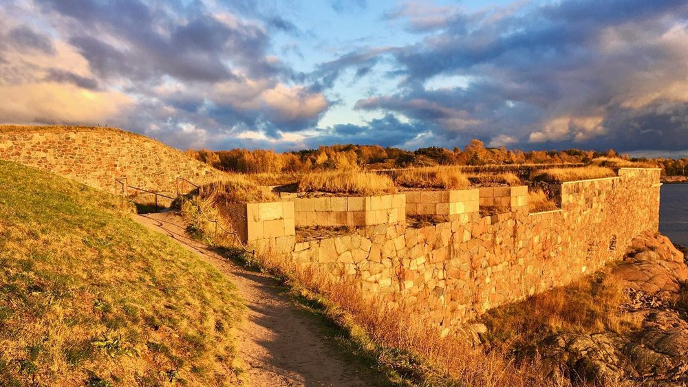 The fortress also comes with stunning views of Helsinki! Image credits: @linnanherra666