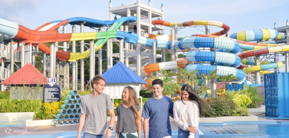 สวนน้ำสแปลช เอาต์ วอเตอร์ (Splash Out Water Theme Park) ในลังกาวี