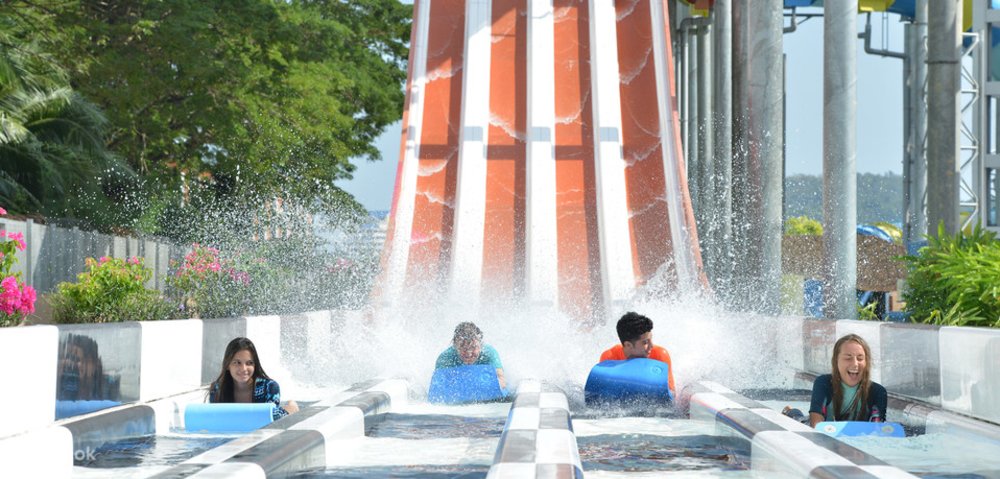 สวนน้ำสแปลช เอาต์ วอเตอร์ (Splash Out Water Theme Park) ในลังกาวี 2