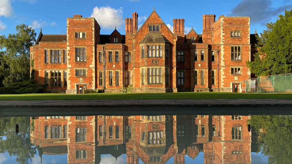 Take a stroll along the University of York, one of the most prestigious institutions in the UK. Credit: Photo by Zeyu Jiang