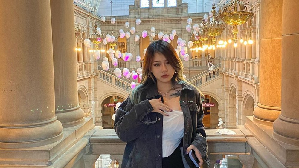 Admire masterpieces at the Kelvingrove Art Gallery and Museum. Credit: liug1m6