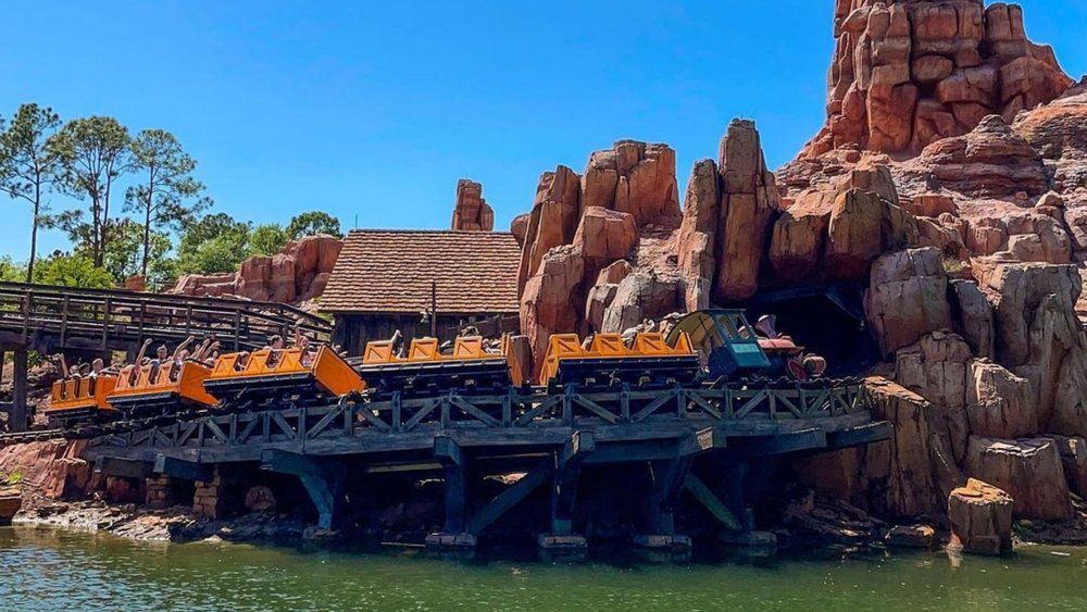 20 Best Rides At Disneyland California In 2024 To Complete Your 